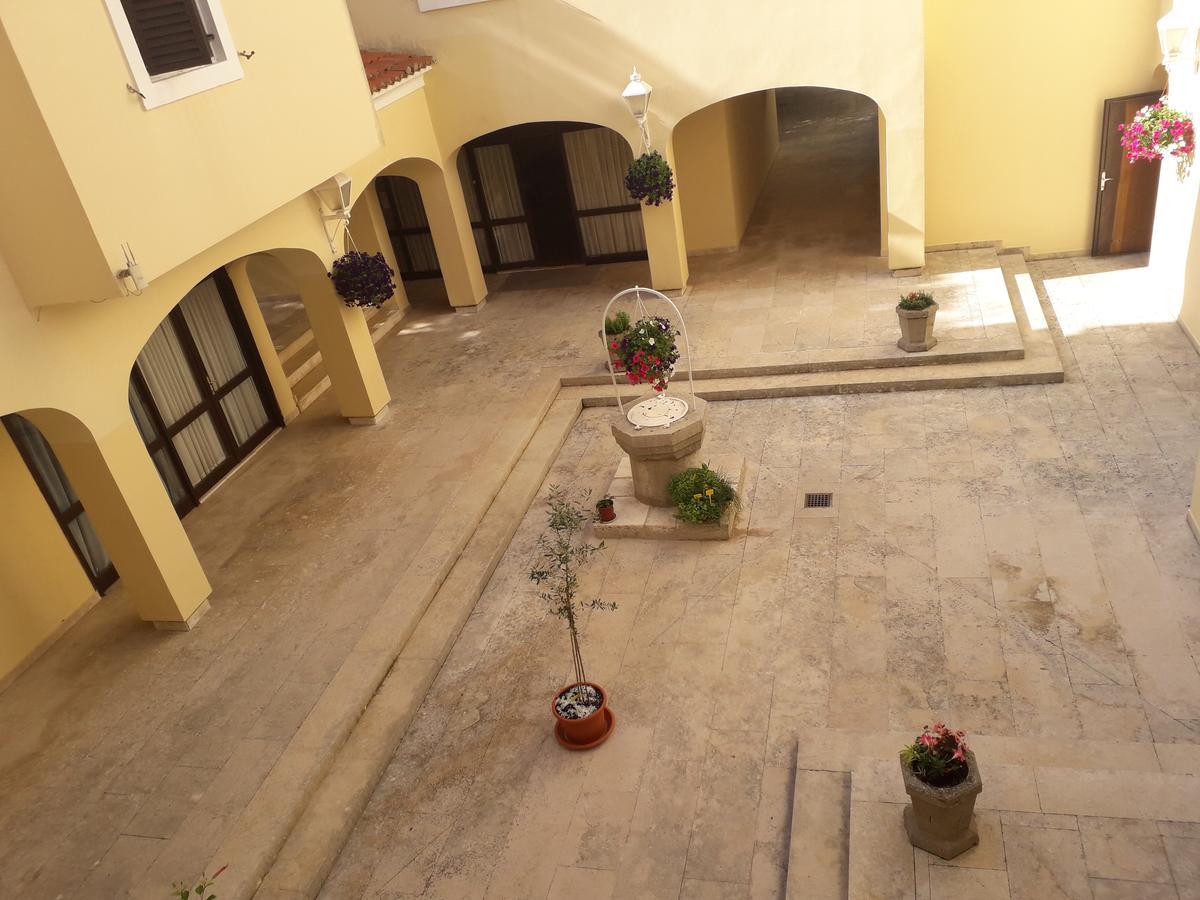 Apartments And Rooms Haludovo - Ribarsko Selo Malinska Εξωτερικό φωτογραφία