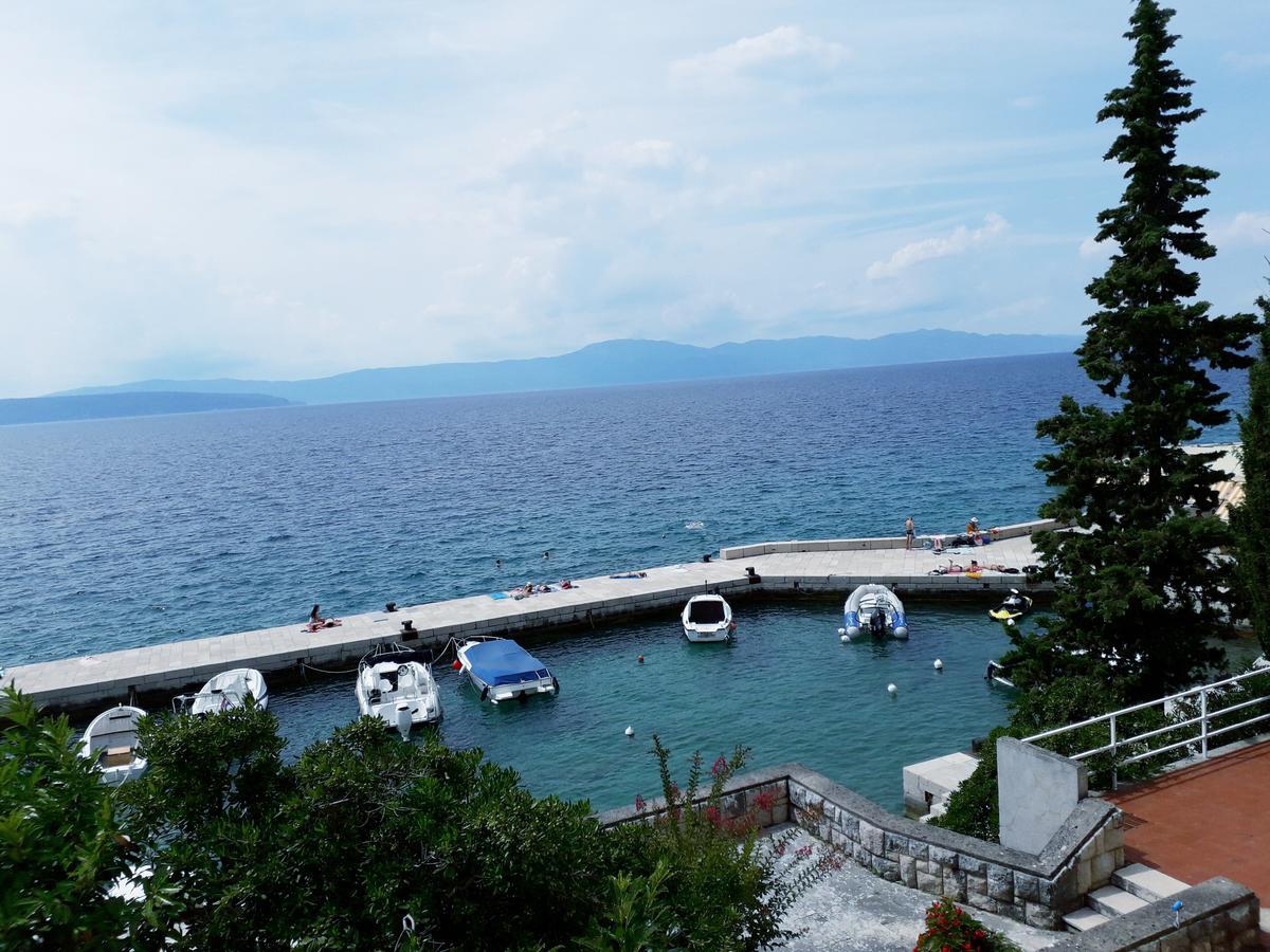 Apartments And Rooms Haludovo - Ribarsko Selo Malinska Εξωτερικό φωτογραφία