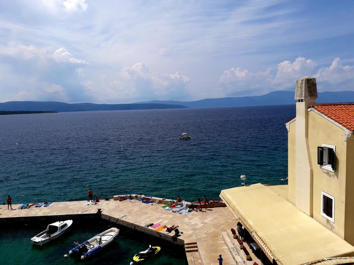 Apartments And Rooms Haludovo - Ribarsko Selo Malinska Εξωτερικό φωτογραφία