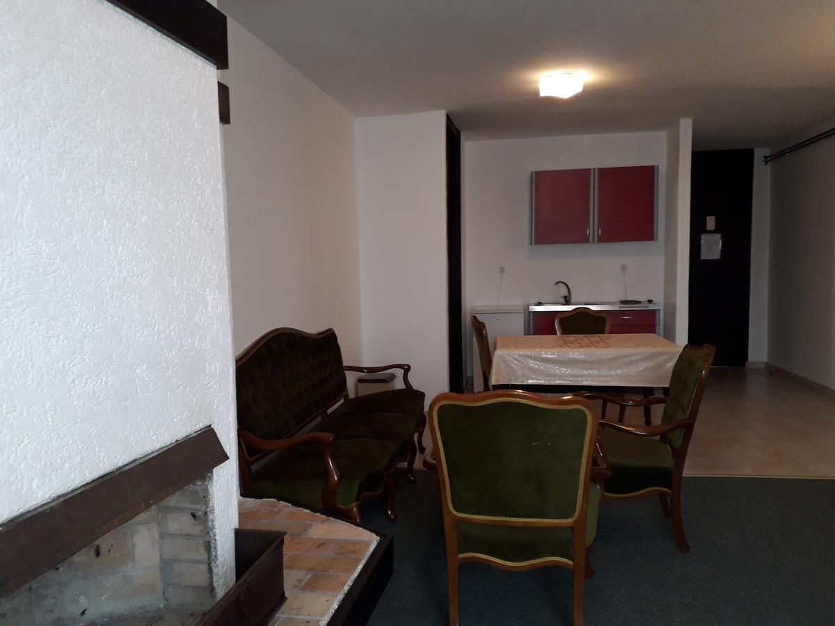 Apartments And Rooms Haludovo - Ribarsko Selo Malinska Εξωτερικό φωτογραφία