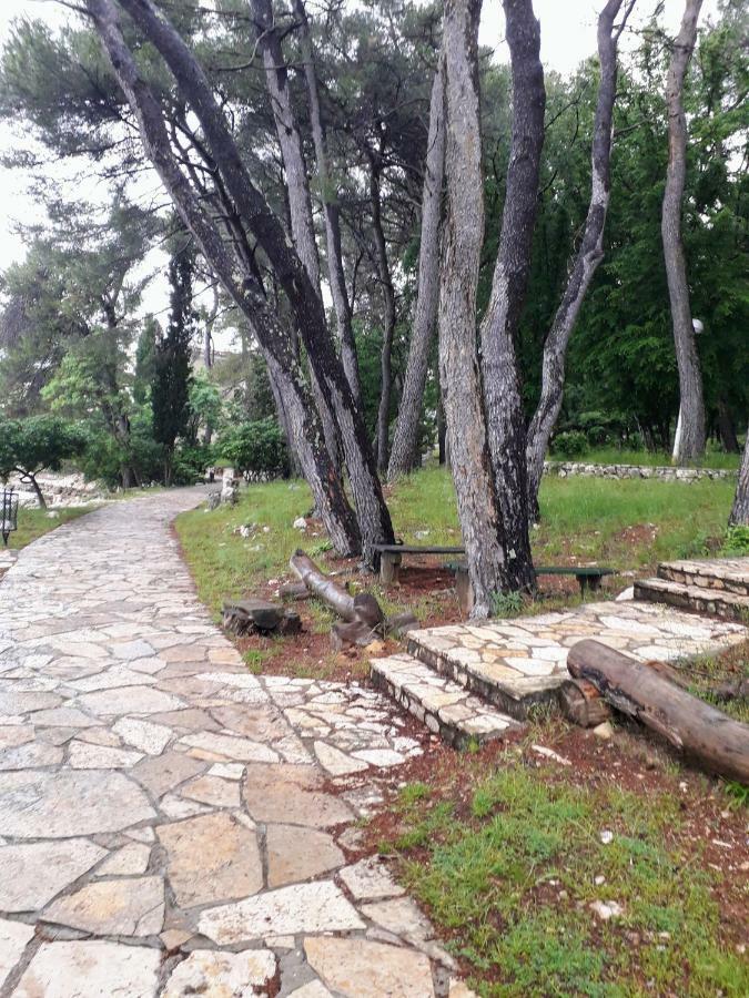 Apartments And Rooms Haludovo - Ribarsko Selo Malinska Εξωτερικό φωτογραφία
